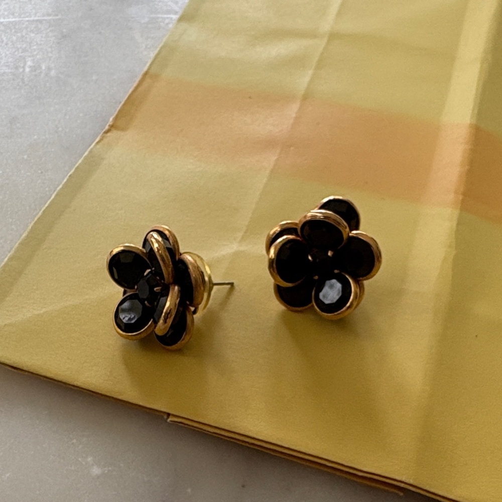 Vintage Gold and Black Flower Earrings